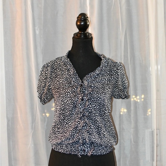Sheer polka dot Jacob blouse. - Picture 3 of 11